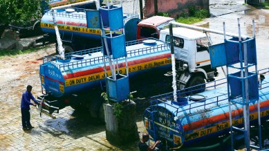 img-CAG Conducts First Audit of Jal Jeevan Mission