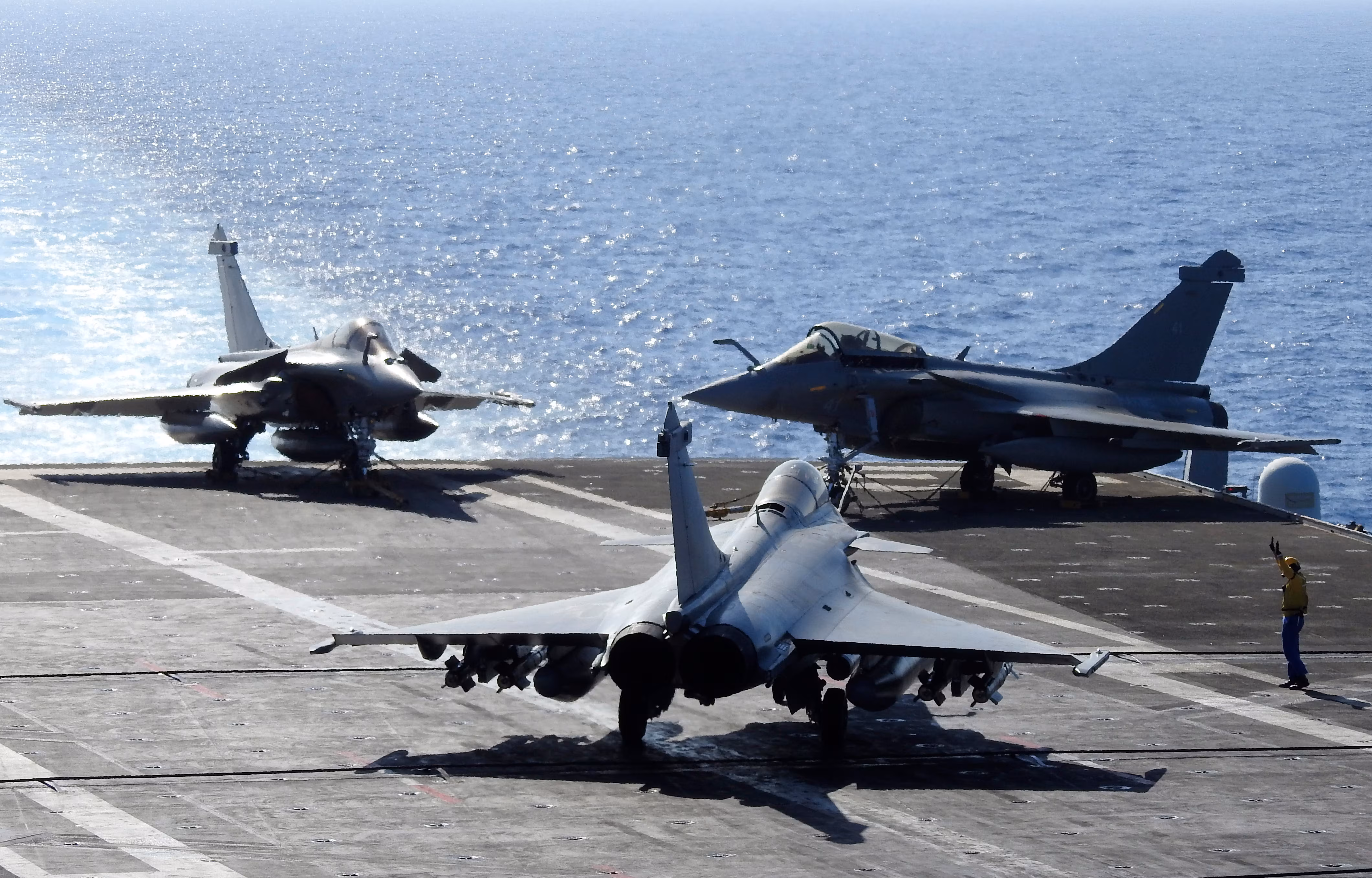 img-India Approves Purchase of 26 Rafale Marine Fighter Jets for the Navy