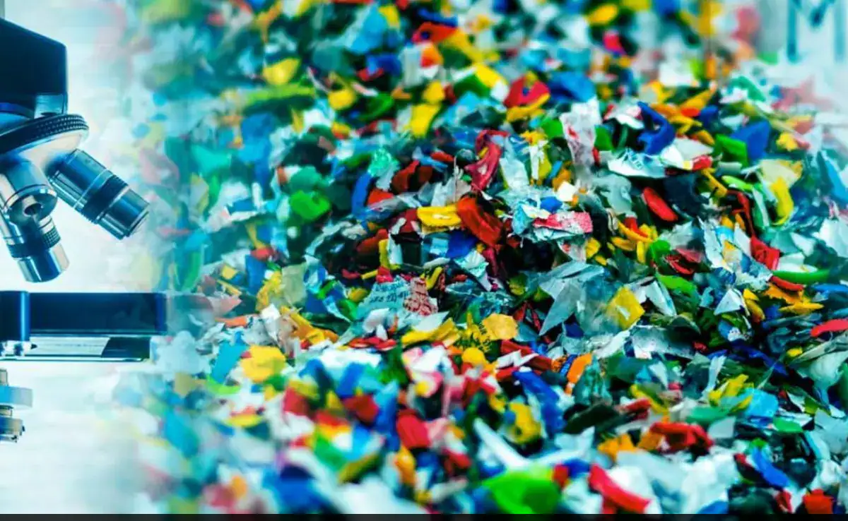 img-Japanese Scientists Created Plastic that Melts in Salt Water