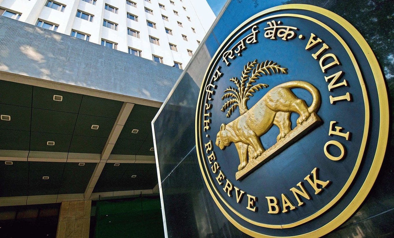 img-WILFUL DEFAULTERS, FRAUDSTERS CAN GO FOR COMPROMISE SETTLEMENT: RBI