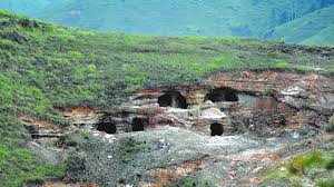 img-Rat-Hole Mining in India: An Ethical Dilemma Beneath the Surface