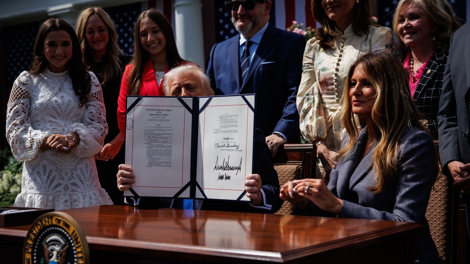 img-Trump signs ‘Take it Down Act’ to combat deepfakes and online exploitation