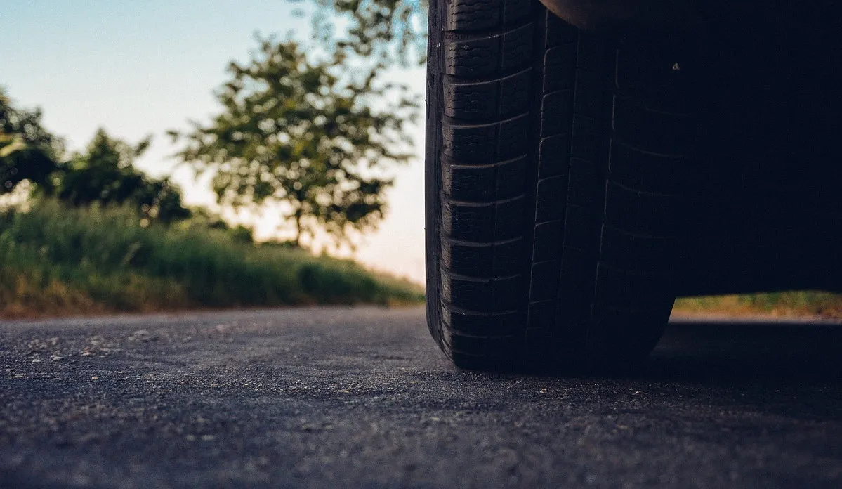 img-Tyre Particles: How EVs are a climate solution with pollution problem