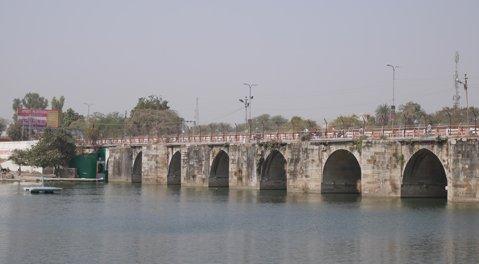 About Gambhiri River