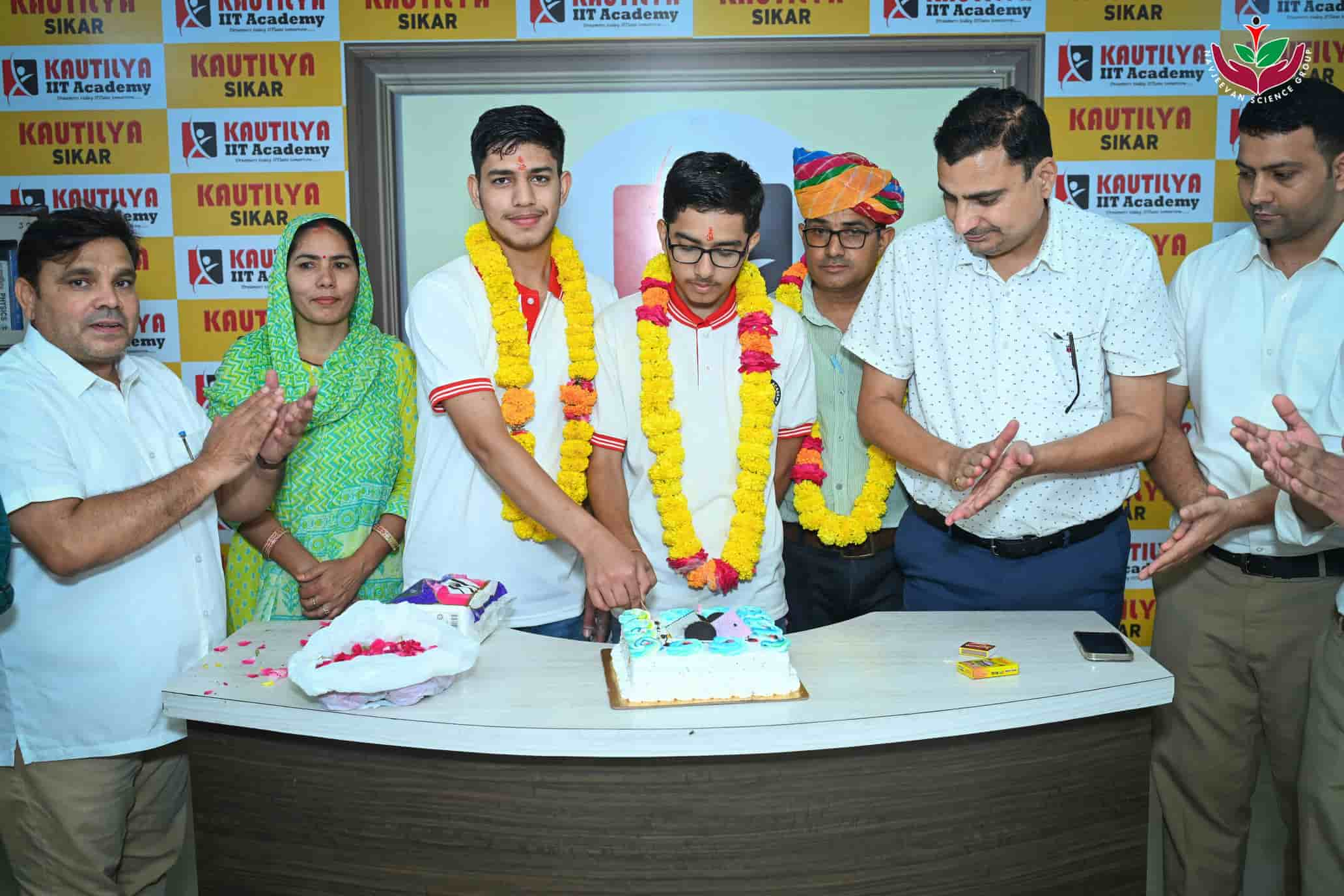 img-Jee Adv 2023_celebration  (2)